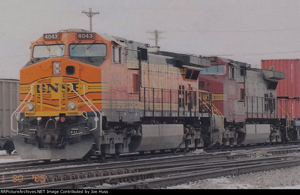 BNSF 4043 East